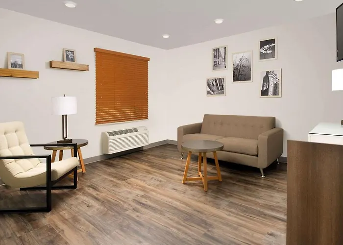 Woodspring Chicago Dari Hotel