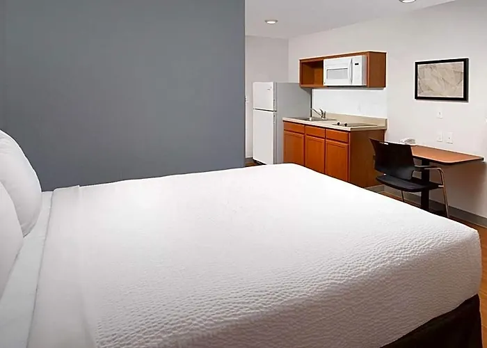 Woodspring Chicago Dari 4*